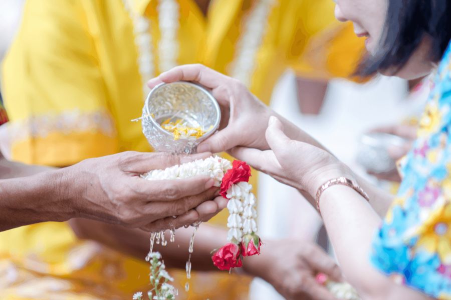 Khám Phá Songkran: Lễ Hội Té Nước Thái Lan Cực “Chất”